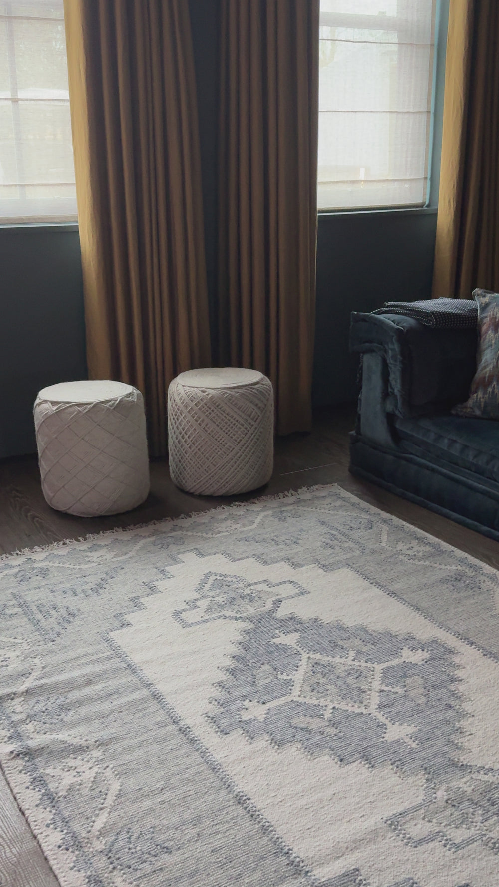 Vyne Hand Woven Wool Rug - Ivory & Blue